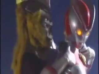 Ultraman: gratuit japonais & ultraman x évalué film film ad